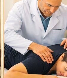 A Rays Wellness practitioner providing hands-on treatment